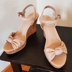 Charles by Charles David Wedge sandals